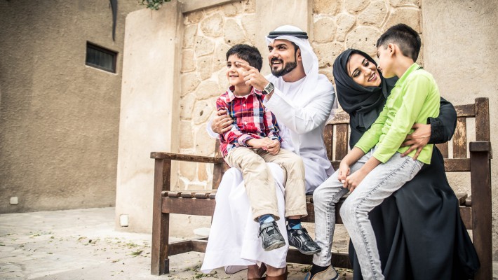 رعاية الأبناء ودور الجمعيات الخيرية في توعية المجتمع